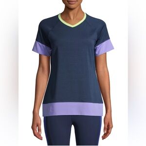 16/18 Women’s Navy Blue Athletic Tshirt